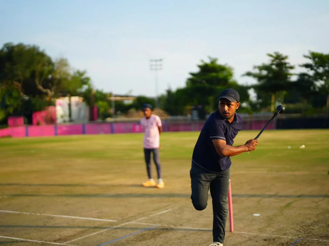 throwing ball to sanju samson